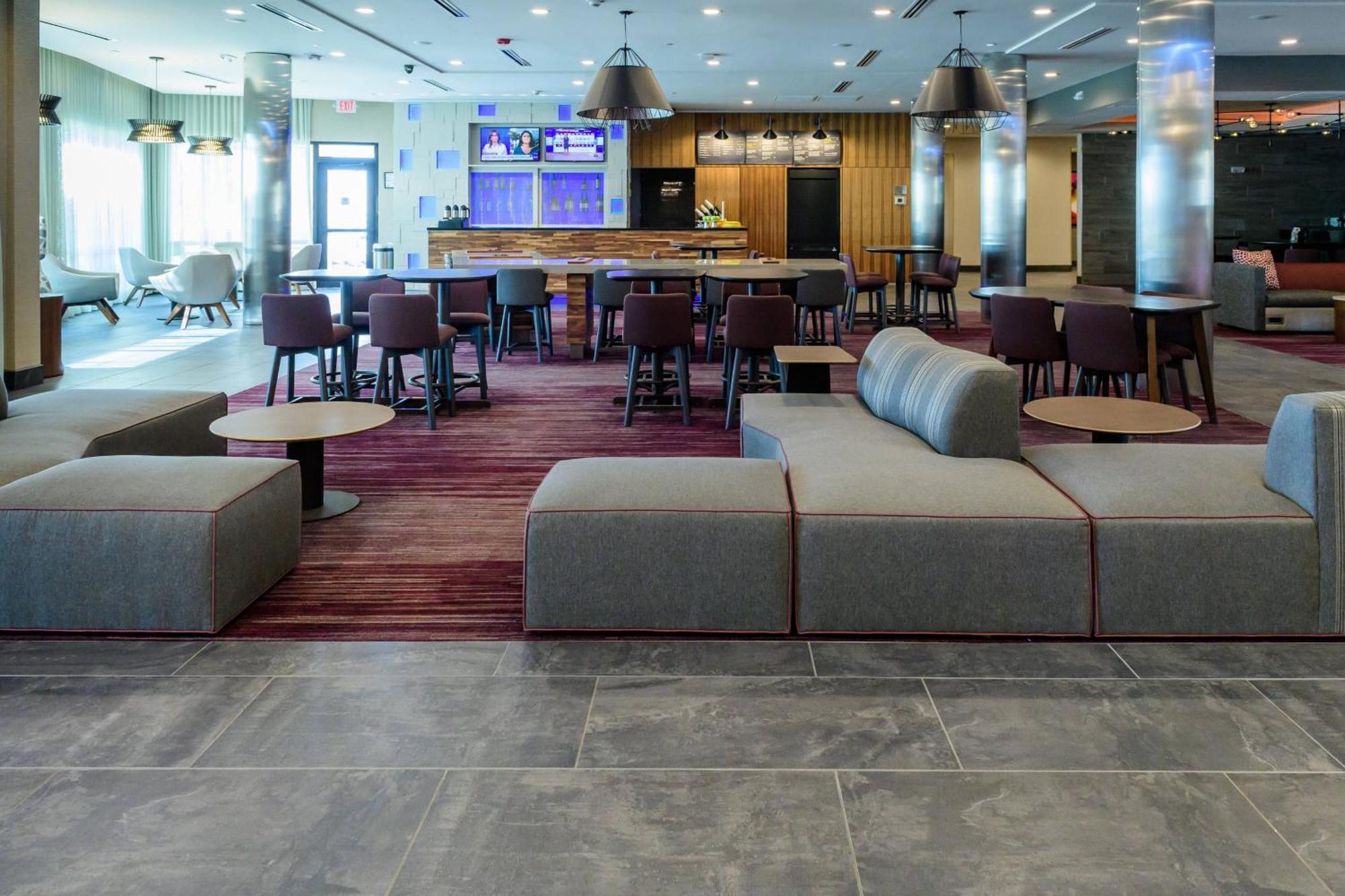 Courtyard By Marriott Lake Jackson Esterno foto