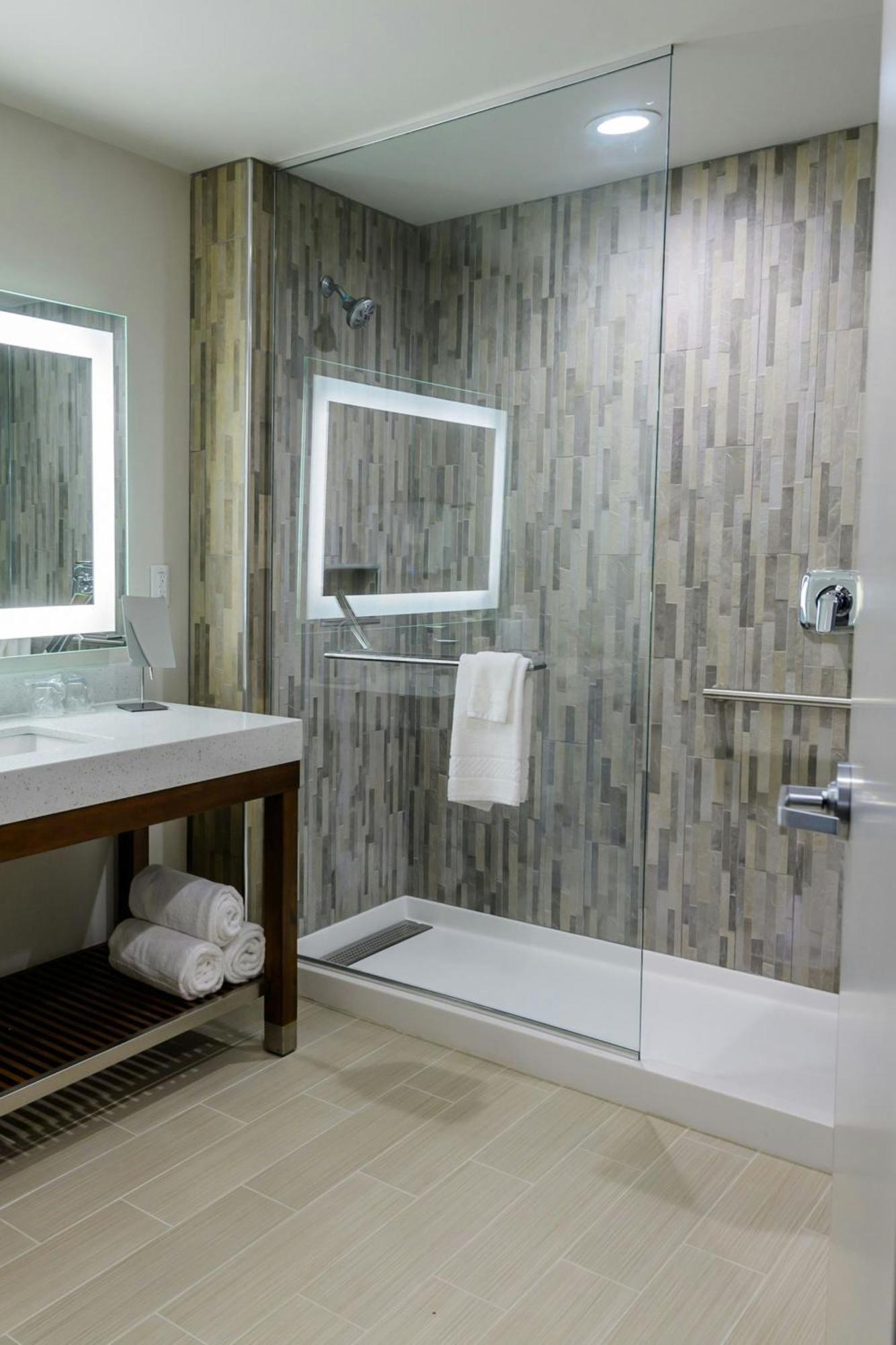Courtyard By Marriott Lake Jackson Esterno foto