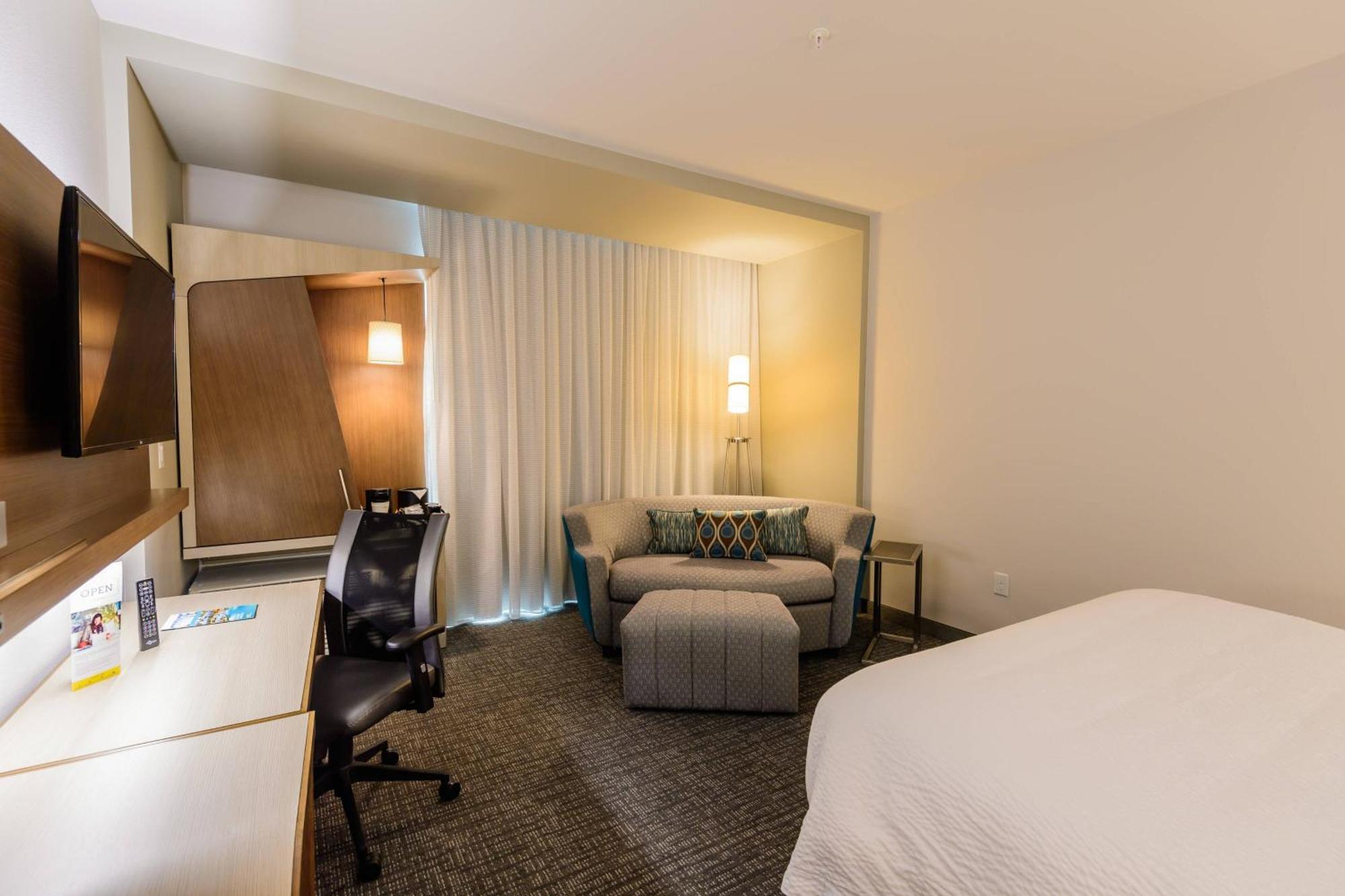 Courtyard By Marriott Lake Jackson Esterno foto