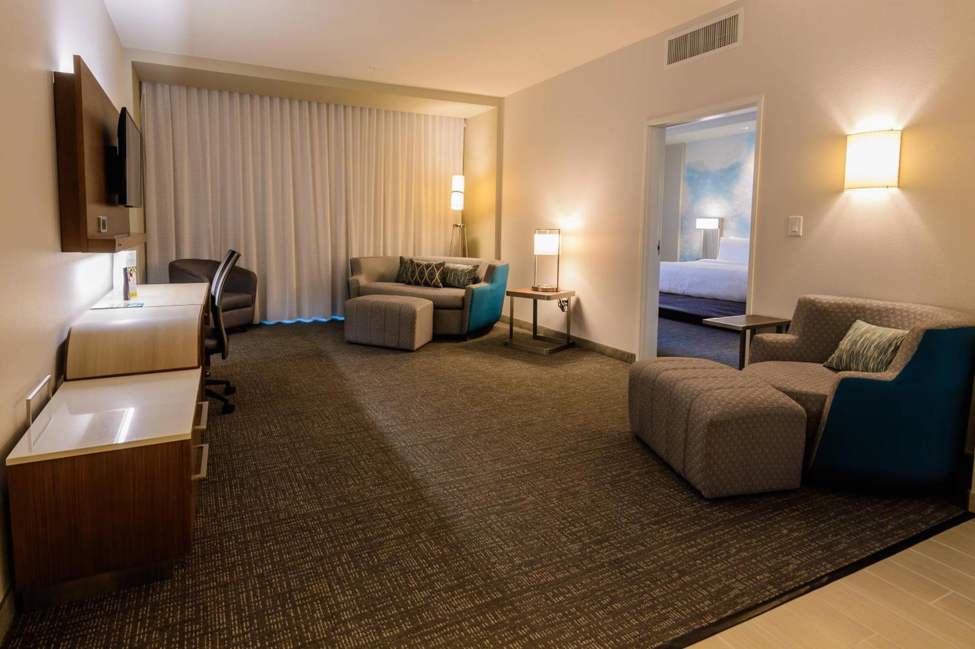 Courtyard By Marriott Lake Jackson Esterno foto