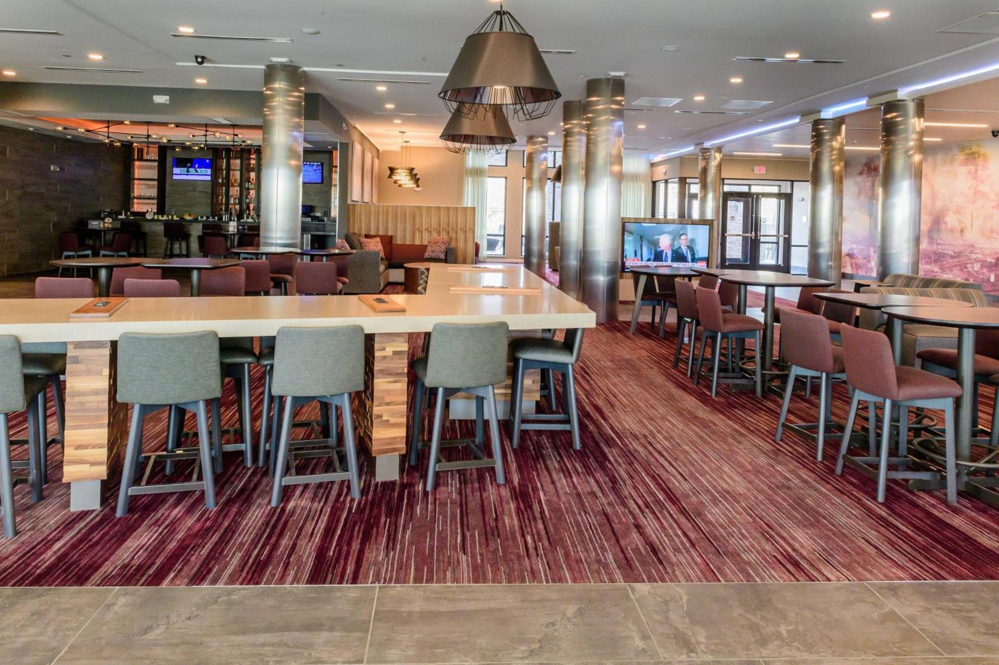 Courtyard By Marriott Lake Jackson Esterno foto
