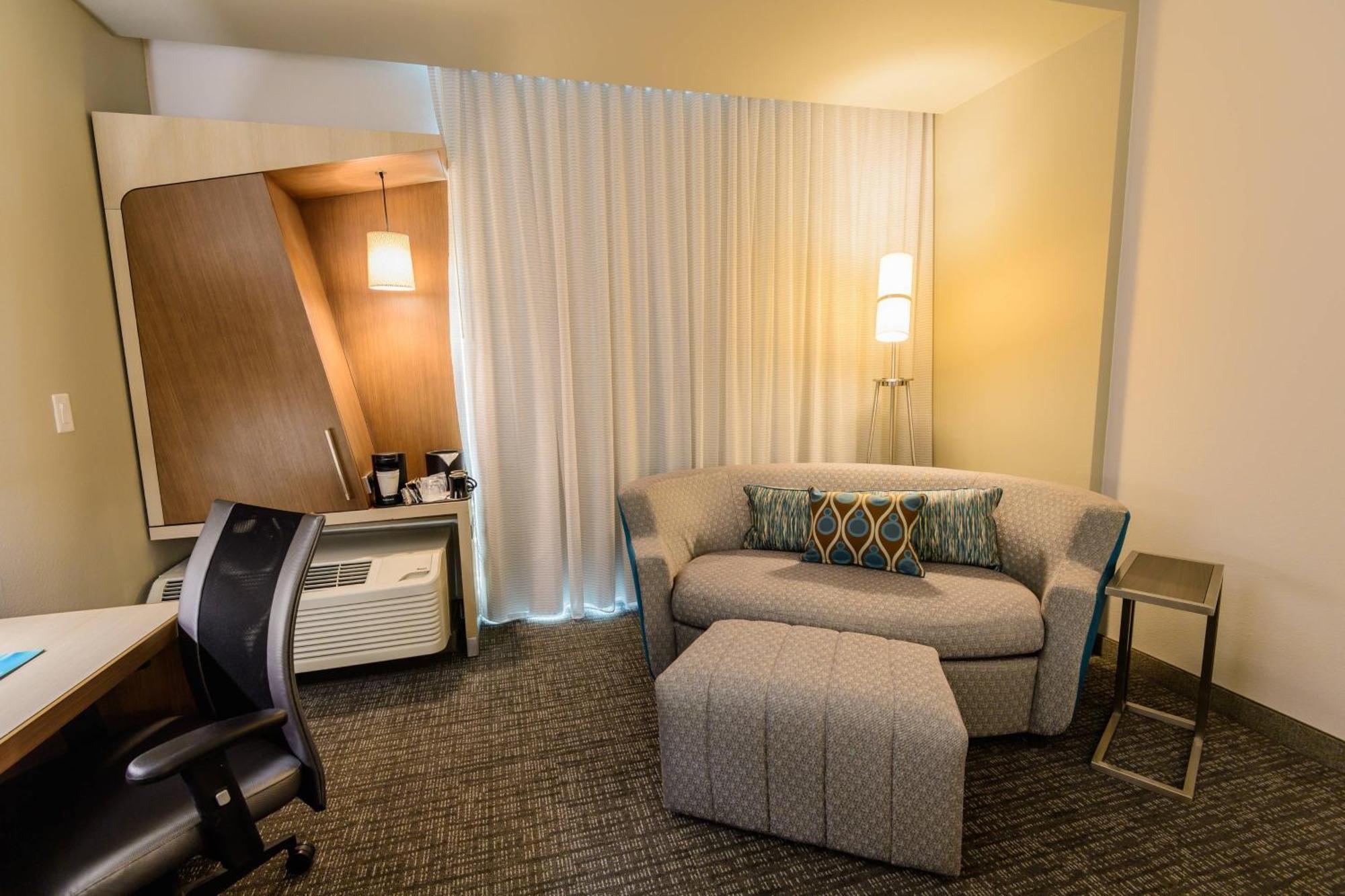 Courtyard By Marriott Lake Jackson Esterno foto