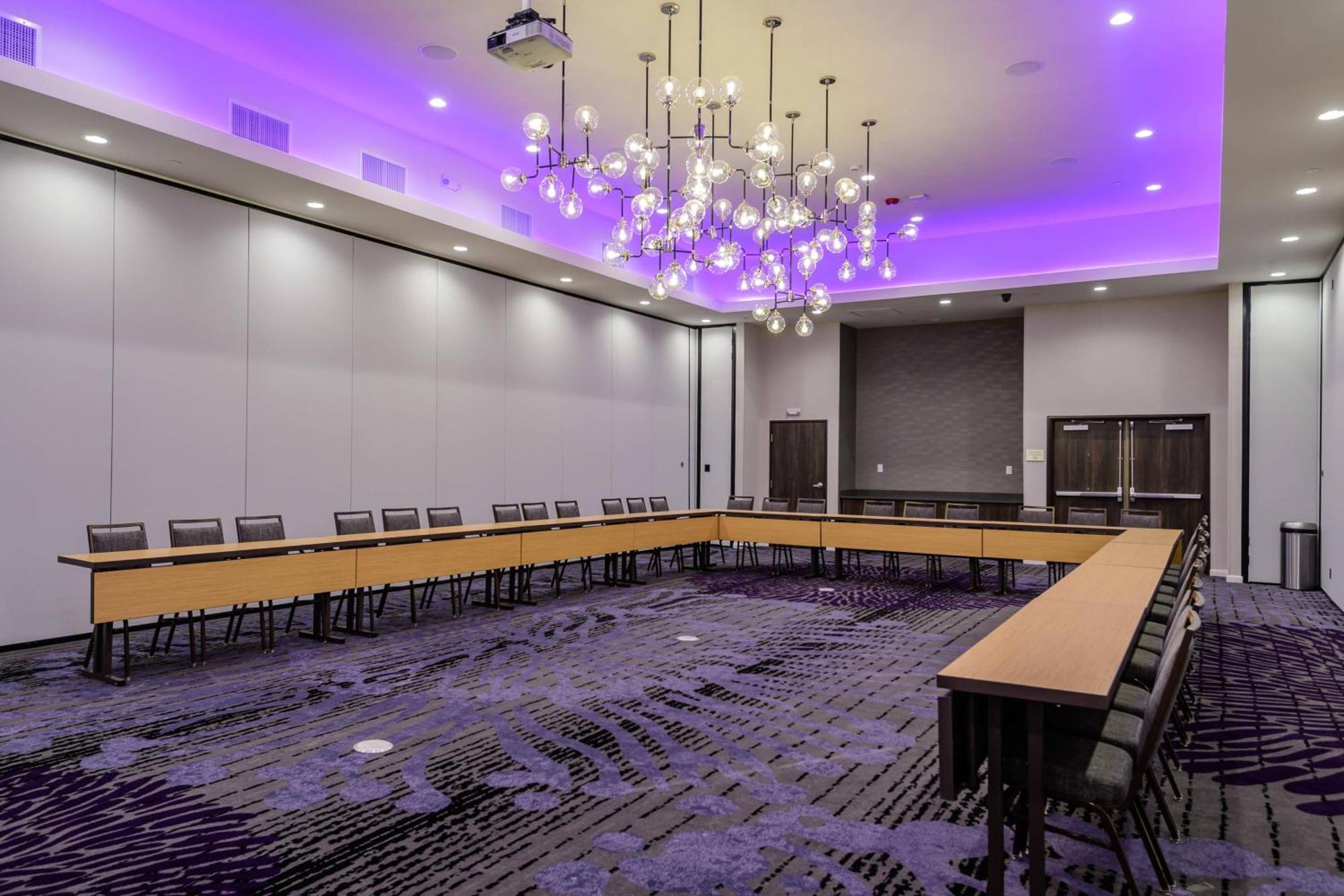 Courtyard By Marriott Lake Jackson Esterno foto